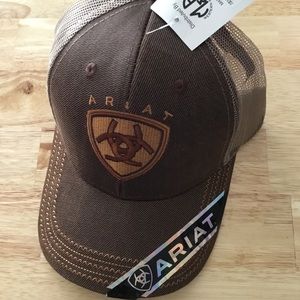 NWT Ariat Cap